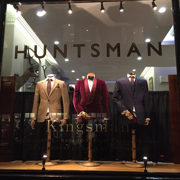 映画「キングスマン」で見せたスーツブランドは「HUNTSMAN」