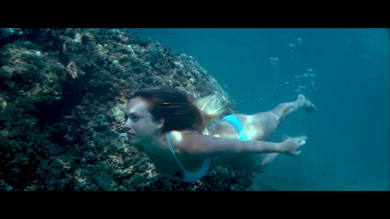 映画『メカニック：ワールドミッション』ジェシカ・アルバ魅惑の水着シーン映像 - YouTube