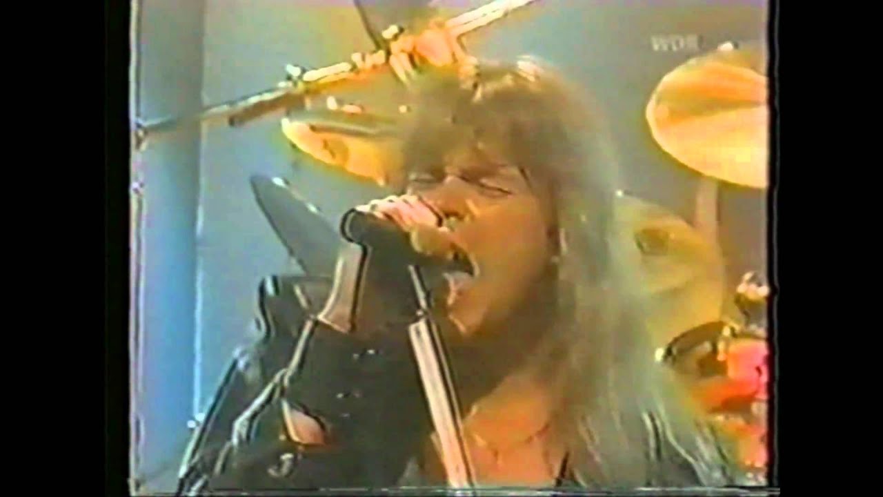 Helloween - Eagle Fly Free.wmv - YouTube