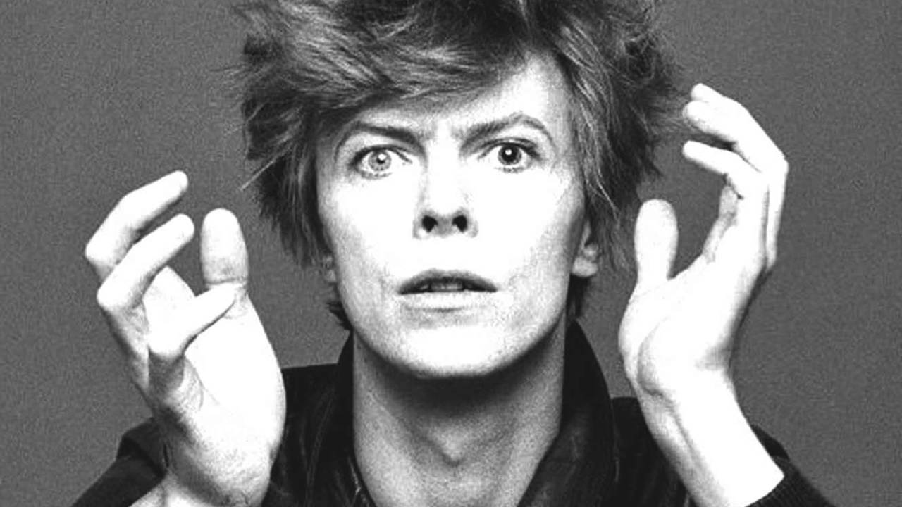 David Bowie - Changes (HQ) - YouTube