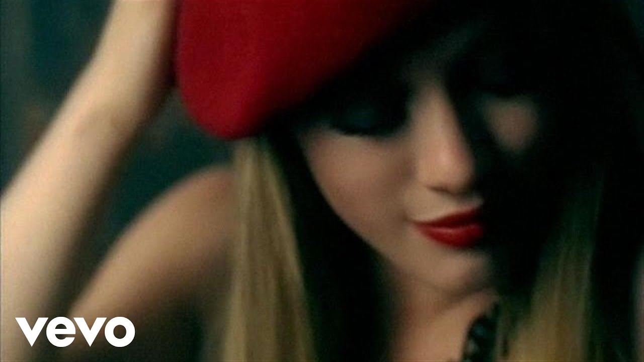 Hilary Duff - Wake Up - YouTube