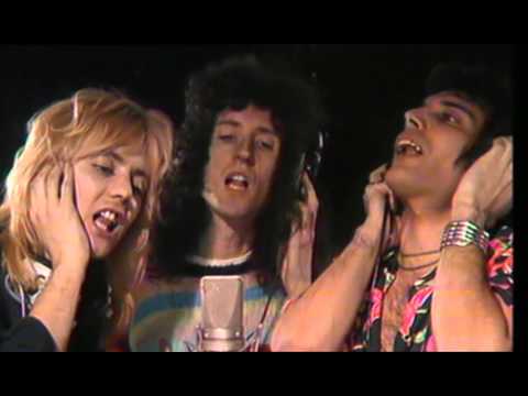 Queen - Somebody To Love (Official Video) - YouTube