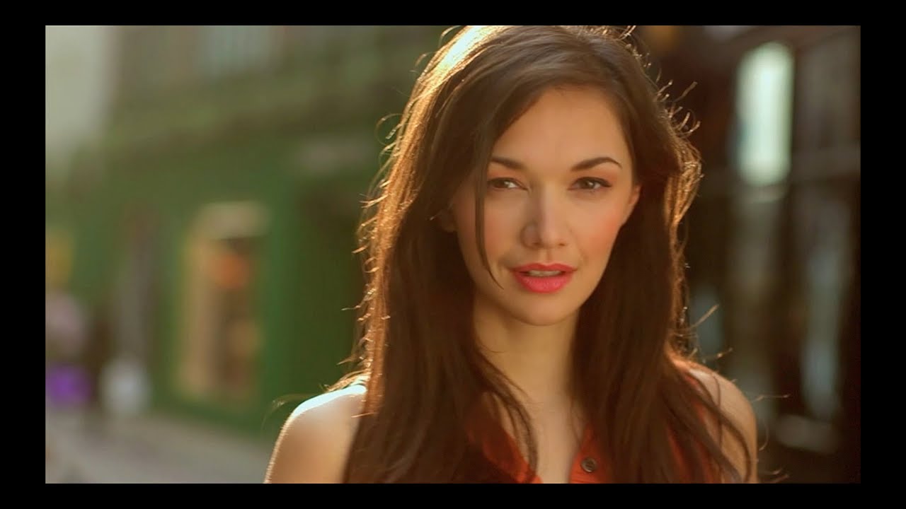 Commercial Reel - Dominika van Santen - YouTube