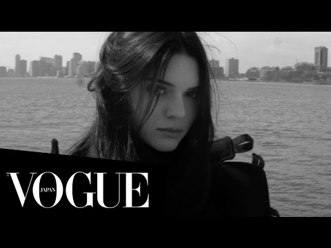 イットモデル、ケンダル・ジェンナーが『VOGUE JAPAN』11月号の表紙モデルに。 - YouTube