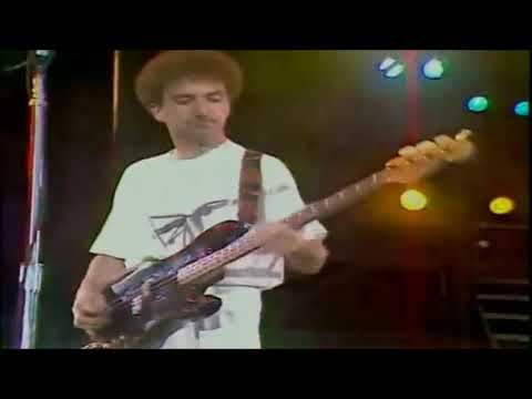 John Deacon Bass Solo - YouTube