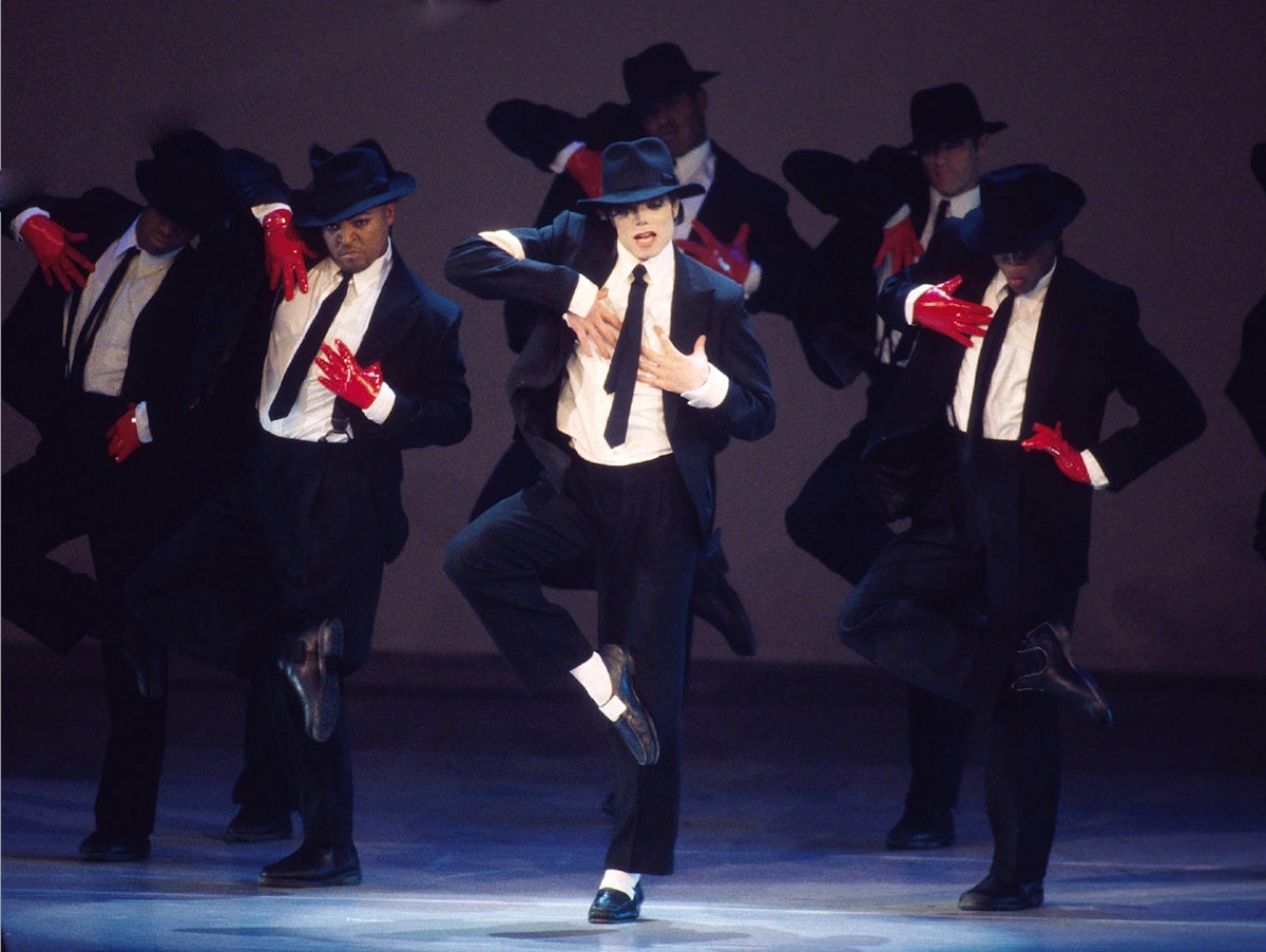 マイケルジャクソンのダンスの実力と動画 ゼロ グラヴィティ ムーンウォーク など Celeby セレビー 海外エンタメ情報まとめサイト