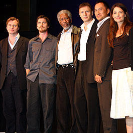 2005年の映画「バットマン・ビギンズ」で初来日をしたクリスチャン・ベールと共演者達
