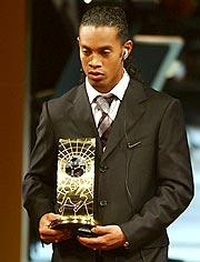 2004年と2005年に「FIFA最優秀選手賞」を受賞