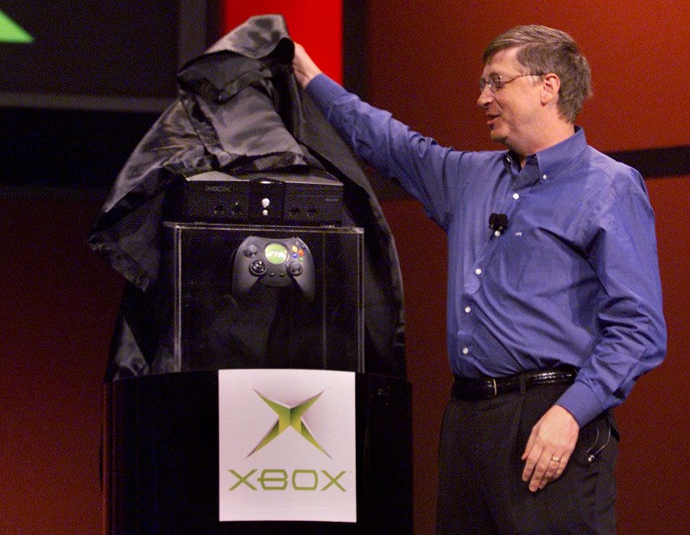 2001年、ゲーム機「XBOX」を開発
