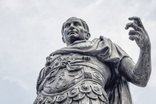 プトレマイオス13世の介入もあり、カエサルがローマ内戦で勝利を収める