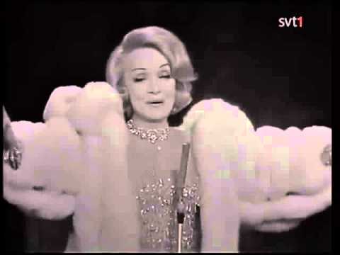 Marlene Dietrich - La Vie en Rose - YouTube