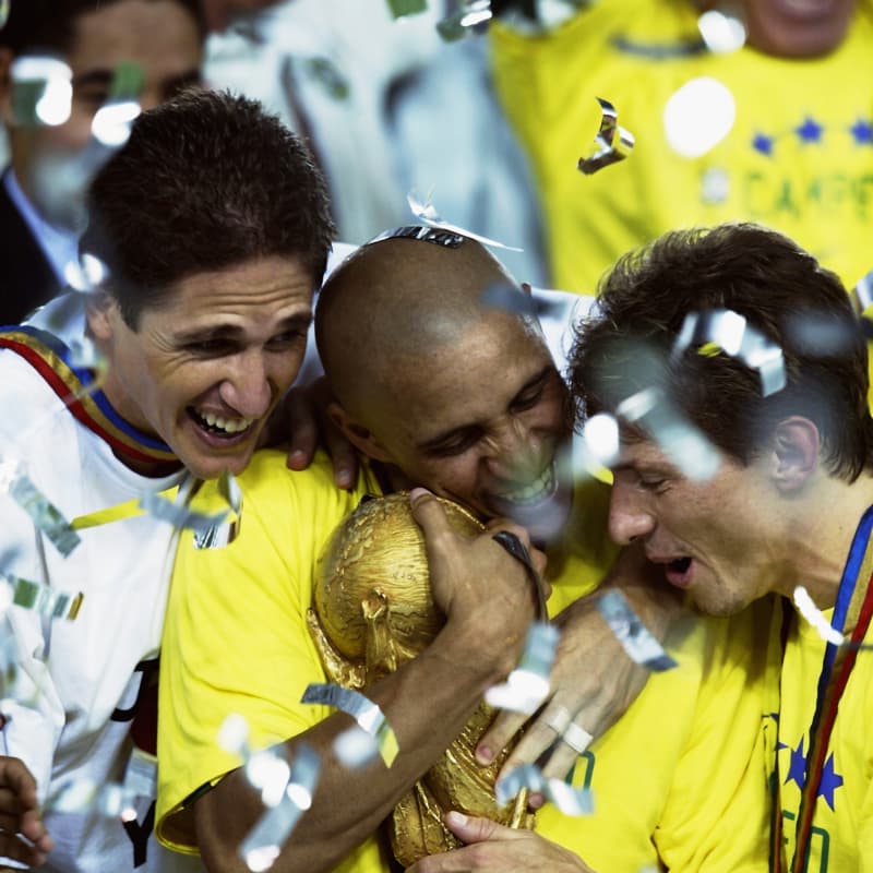 2002年日韓W杯ではブラジル優勝に大きく貢献したロベルトカルロス