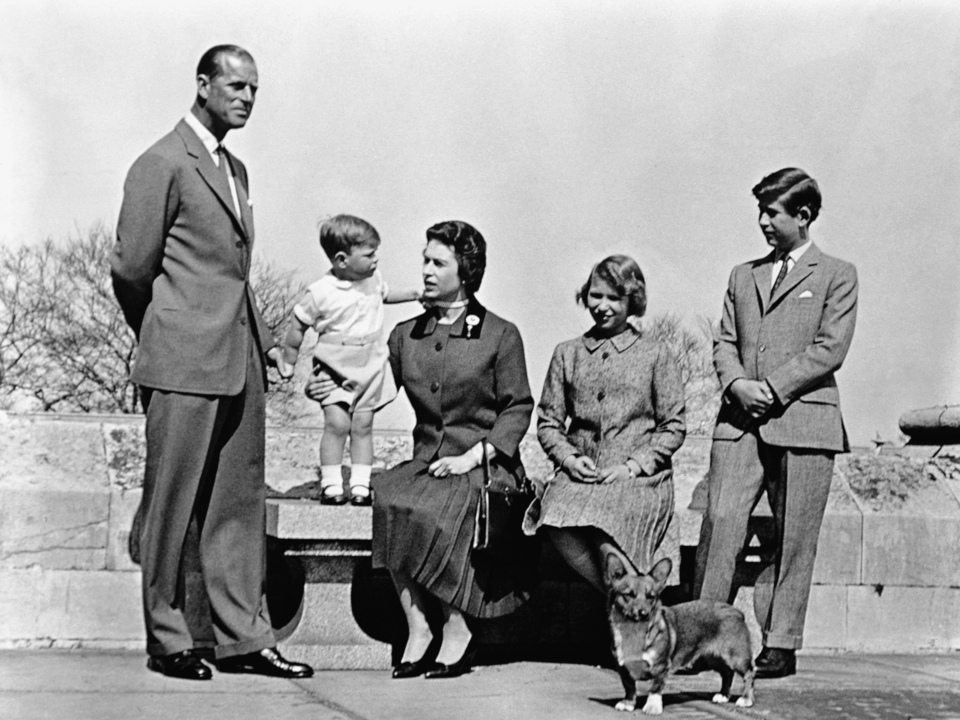 アン王女が12歳の頃に撮影した家族写真