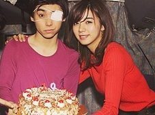 池田エライザのインスタグラムでは村上虹郎の誕生日を祝う姿を投稿