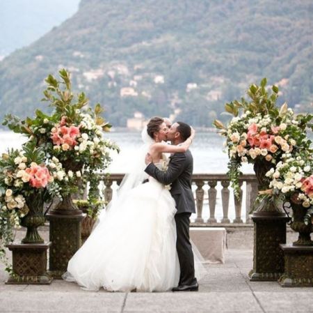 2013年1月にイタリア・コモ湖で結婚式を挙げた