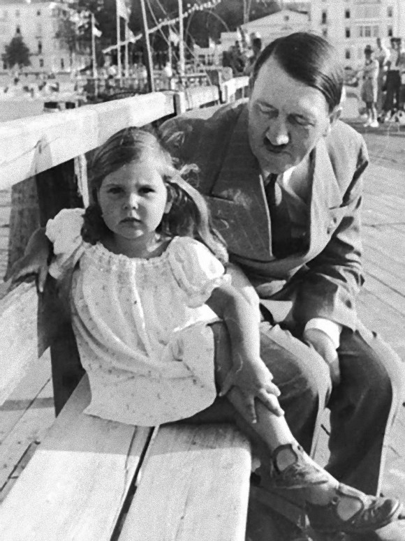 ヒトラーが愛情を注いだ女の子「ヘルガ」