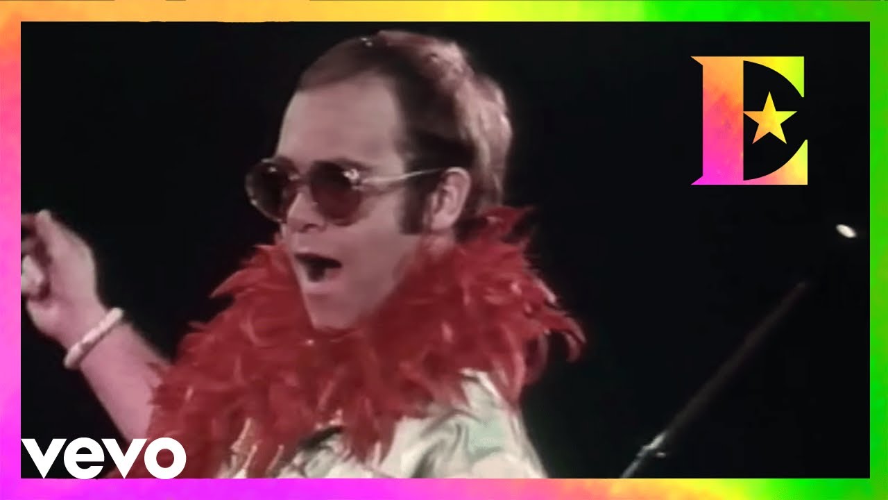 Elton John - Step Into Christmas - YouTube