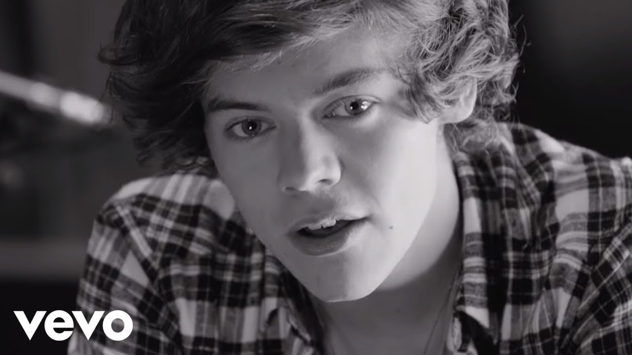 One Direction - Little Things - YouTube