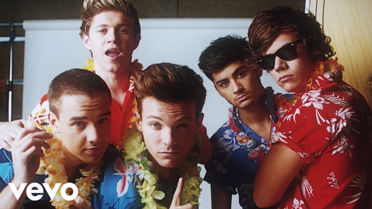 One Direction - Kiss You (Official) - YouTube