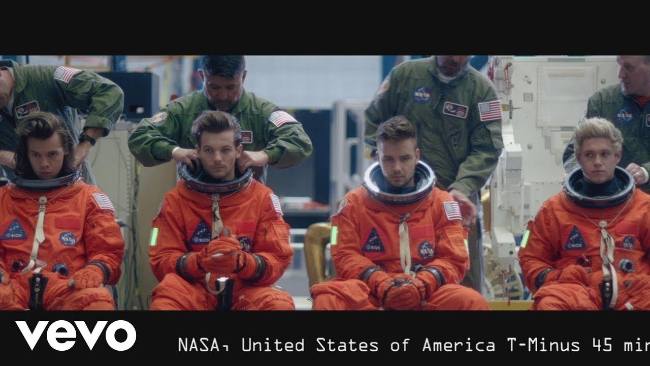 One Direction - Drag Me Down (Official Video) - YouTube