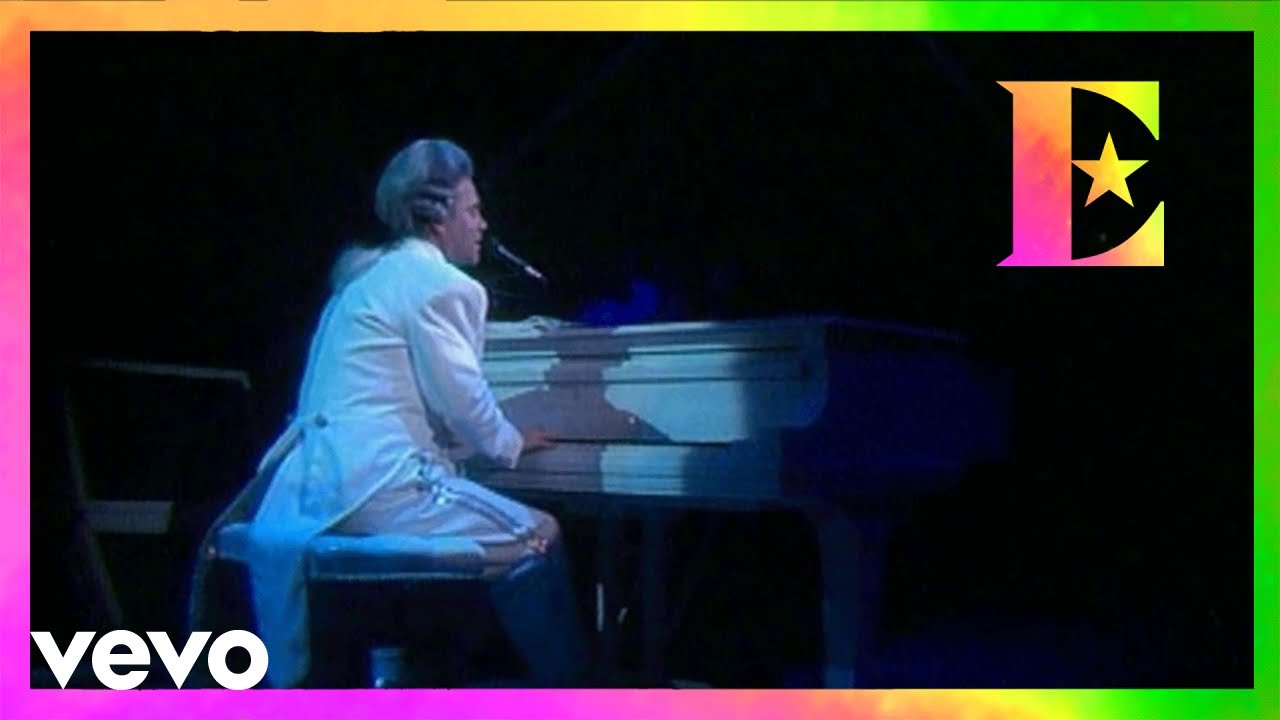 Elton John - Candle In The Wind - YouTube