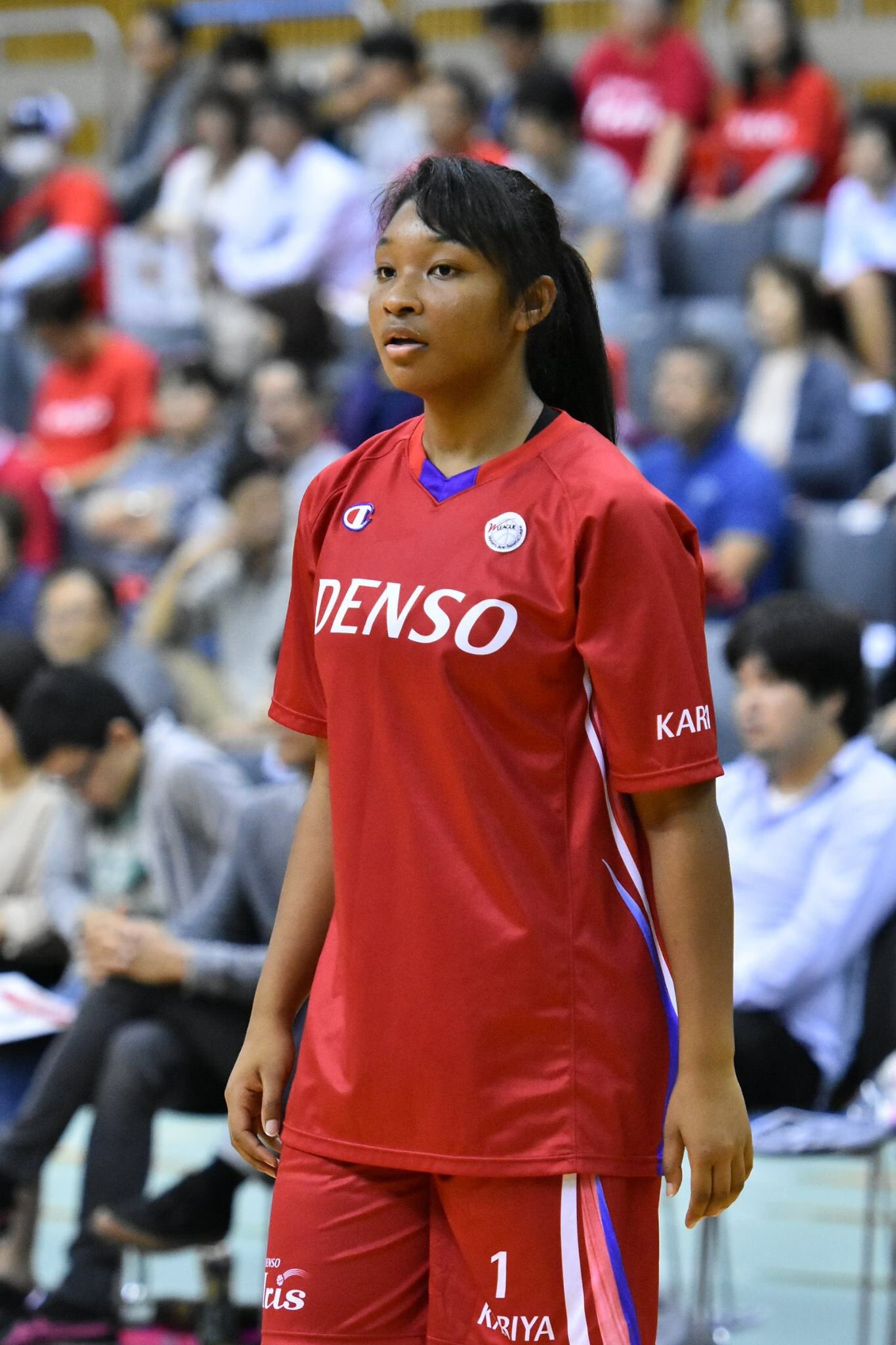 現在はバスケットボール女子日本リーグでプレーする選手