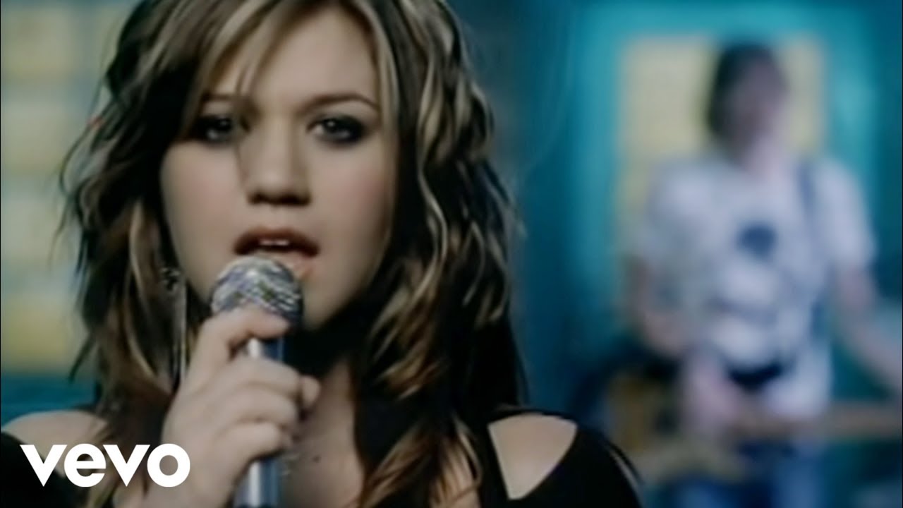 Kelly Clarkson - Breakaway (Official Video) - YouTube