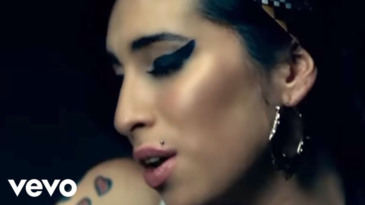 Amy Winehouse - You Know I'm No Good - YouTube