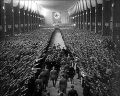 ナチ党の当時行っていた「全国党大会」が記録されている