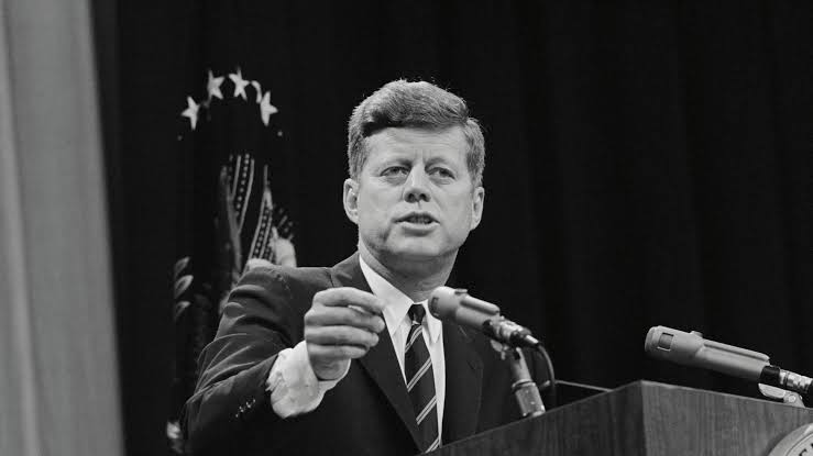 ケネディ大統領は「宇宙人の存在」を公表しようとして暗殺された？
