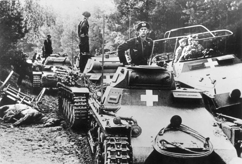 1939年にナチスのポーランド侵攻により「第二次世界大戦」が勃発