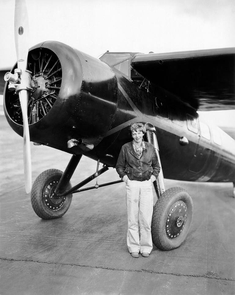 1935年にはハワイからアメリカ本土への単独飛行は「世界初」の偉業