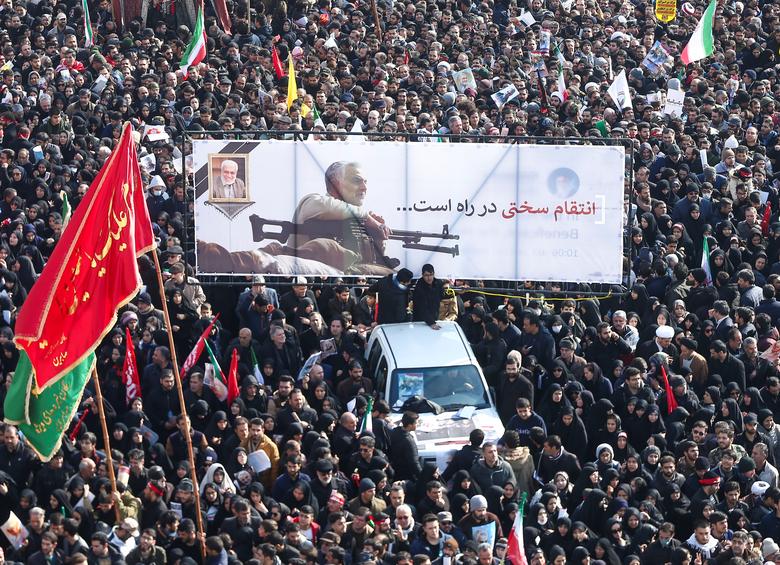 イランでは大々的にソレイマニ司令官の葬儀が行われた