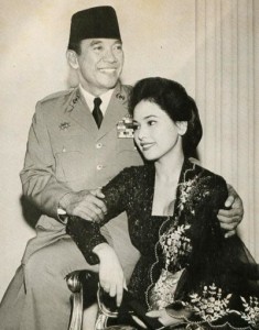 スカルノ元インドネシア大統領とデヴィ夫人を両親に持つハーフ