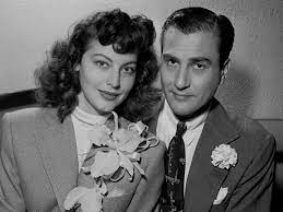 1945年に歌手のアーティ・ショウと結婚するも、1年で離婚