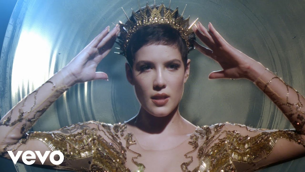 Halsey - Castle - YouTube