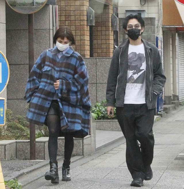 モーガン茉愛羅さんと松田龍平さん