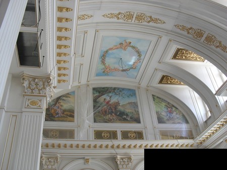 プーチン大統領の自宅のメインホール天井の装飾