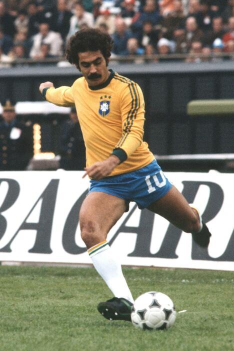 マラドーナの幼少期の憧れの選手は同じ左利きのブラジル代表「リベリーノ」だった