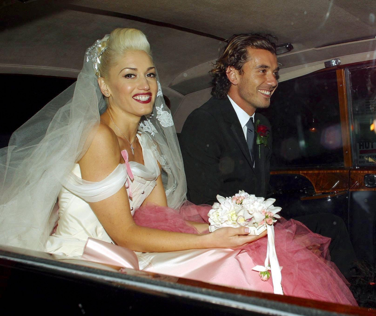 2002年にギャヴィン・ロスデイルとロンドンで結婚した際のウエディングドレス姿