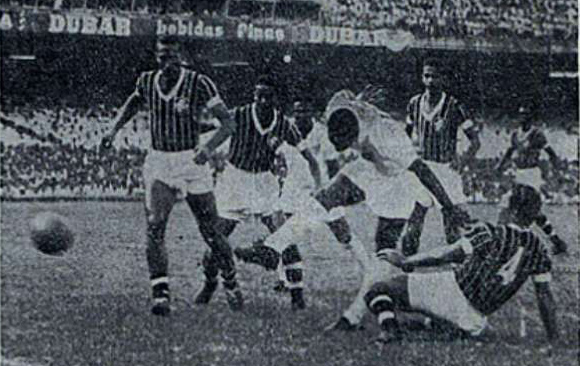 1961年、リオ・サンパウロ選手権で「7人抜きゴール」を達成