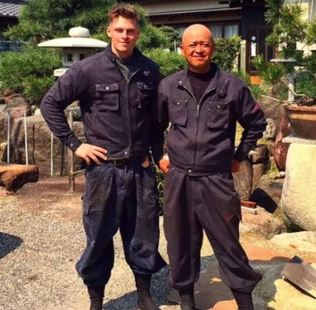 2012年6月から愛知県西尾市の加藤造園で庭師として5年間勤務