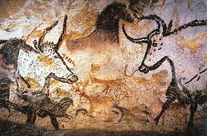 ラスコー洞窟で発見されたクロマニョン人の牛と馬の絵画