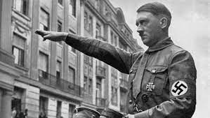 ファシズムを参考にしてヒトラーの「ナチズム（民族主義）」が生まれた
