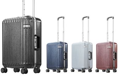 4人のスーツケースはズタズタにされ新品が用意されていた