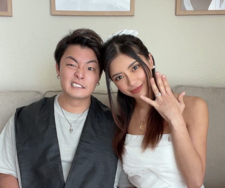 2023年、日本人の旅系Youtuber「EXIT JACK」のマンペーと結婚している