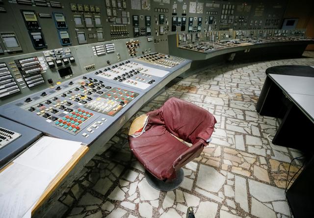 チェルノブイリ原発のコントロールルームの現在