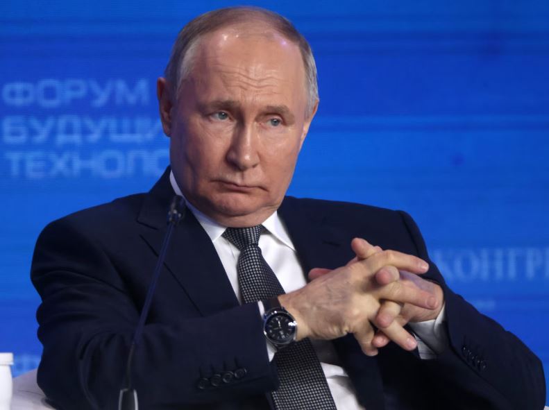 ロシア大統領府「ロシアの政治批判はもはや許さない」