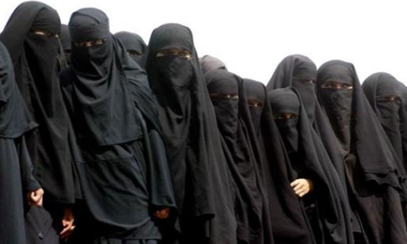 イスラム国の女性の服装③～ニカブ