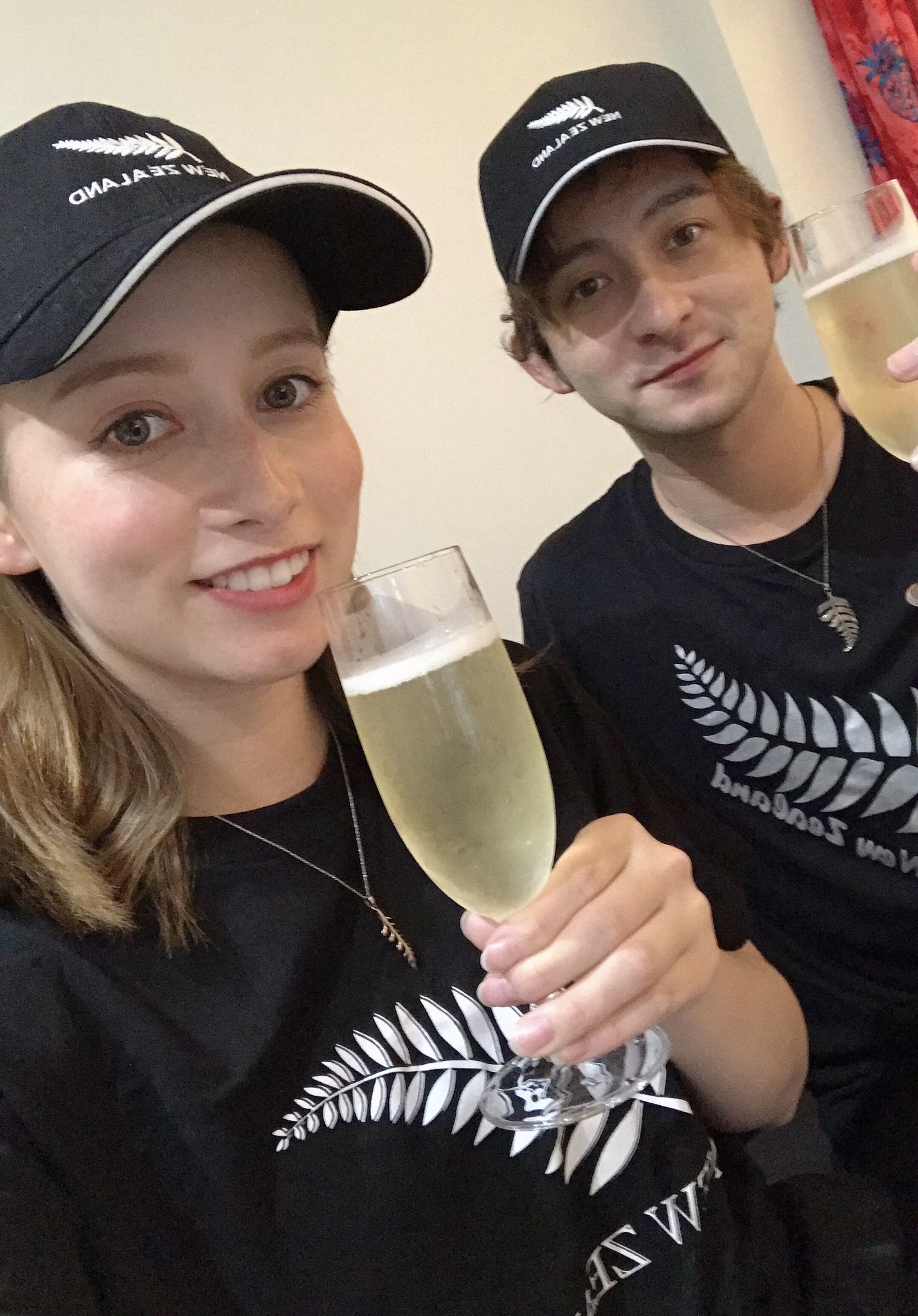 ドーキンズ英里奈の弟はかなりのイケメン